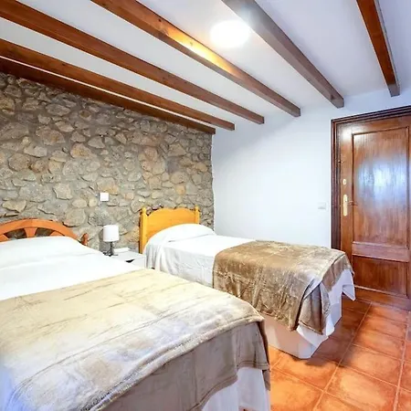 Casa De Petra * Entrambasaguas (Entrambasaguas)