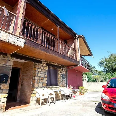 Casa De Petra Entrambasaguas (Entrambasaguas)